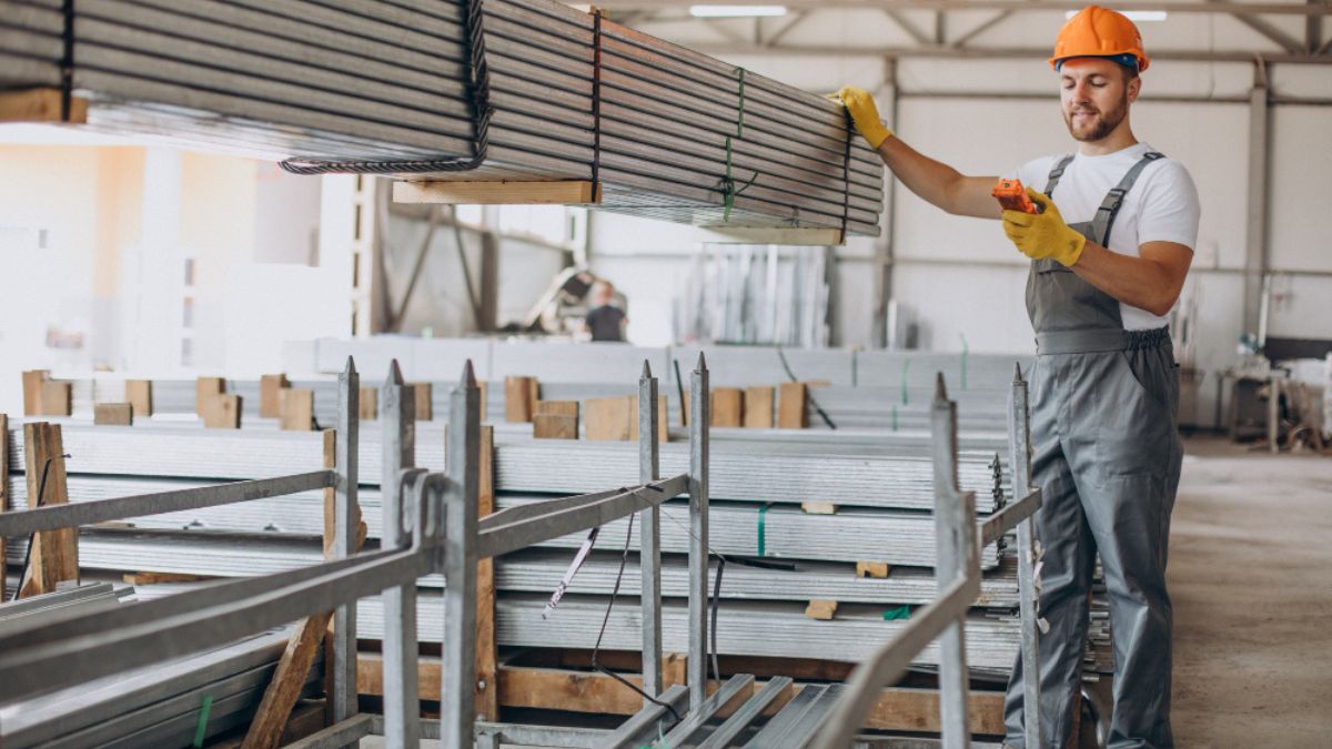 Glass Railing Manufacturer